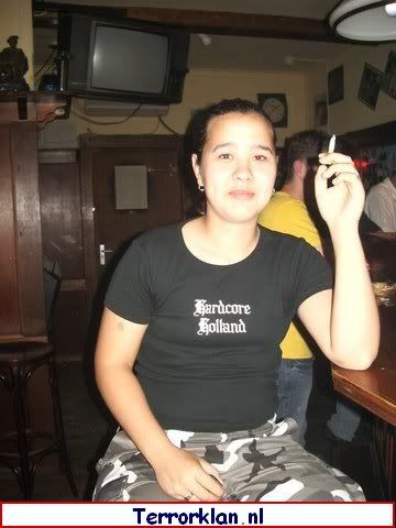 [img width=360 height=480]http://i78.photobucket.com/albums/j101/PowderBitch/zwolle30-06-200620034.jpg[/img]