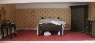 Yule Lodge,bedroom,dollshouse,1:16th,bed,wardrobe