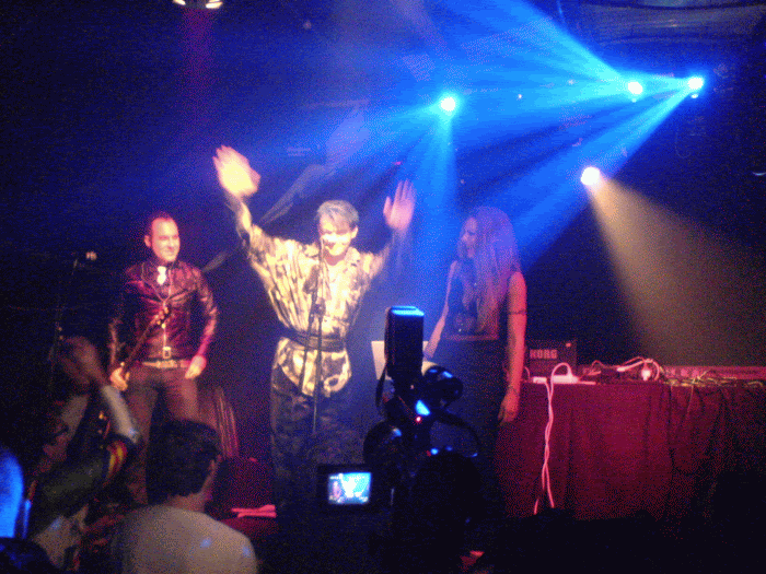http://i78.photobucket.com/albums/j106/mrpauli/DSC01817.gif