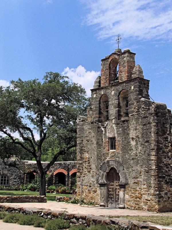 IMAGE: http://i78.photobucket.com/albums/j116/spur_5918/POTN/IMG_1534A.jpg