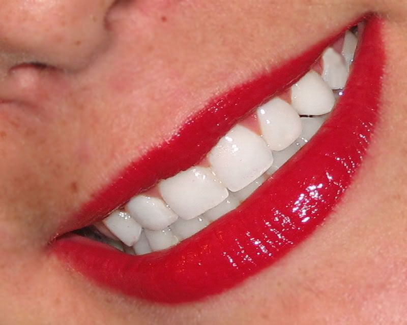 IMAGE: http://i78.photobucket.com/albums/j116/spur_5918/POTN/Smile2.jpg