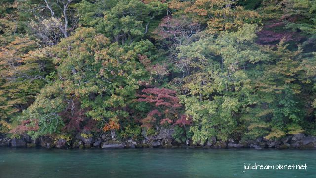 2018十月 十六天獨遊日本東北想楓 (十和田湖遊覽船)
