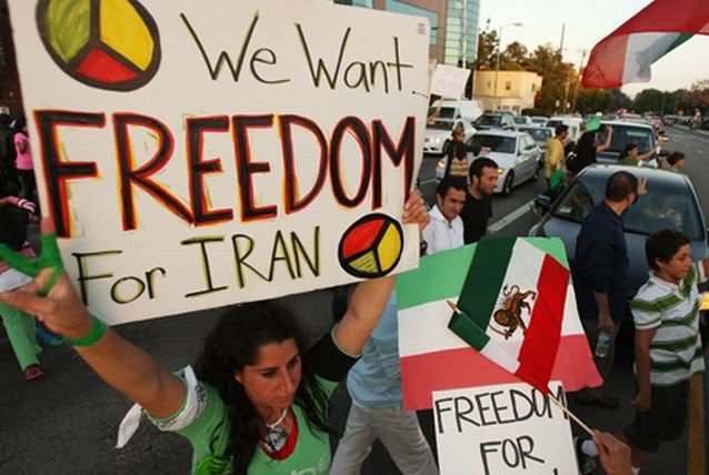Iranian-Canadians must close TD Bank accounts